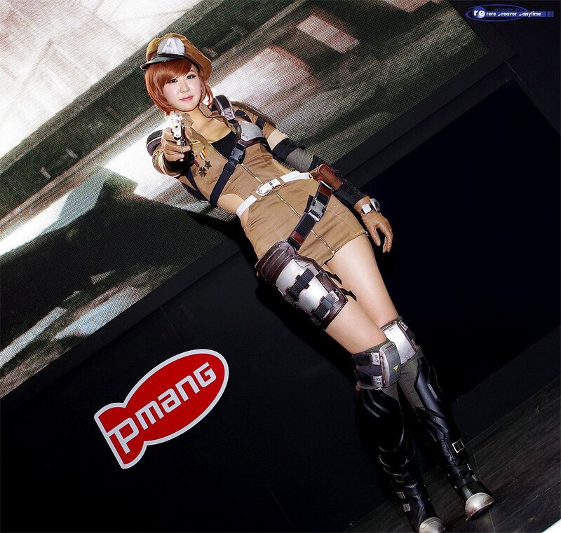 cosplayer in military costume