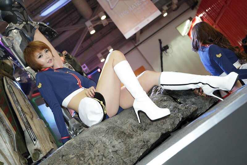 cosplayer in military-style outfit