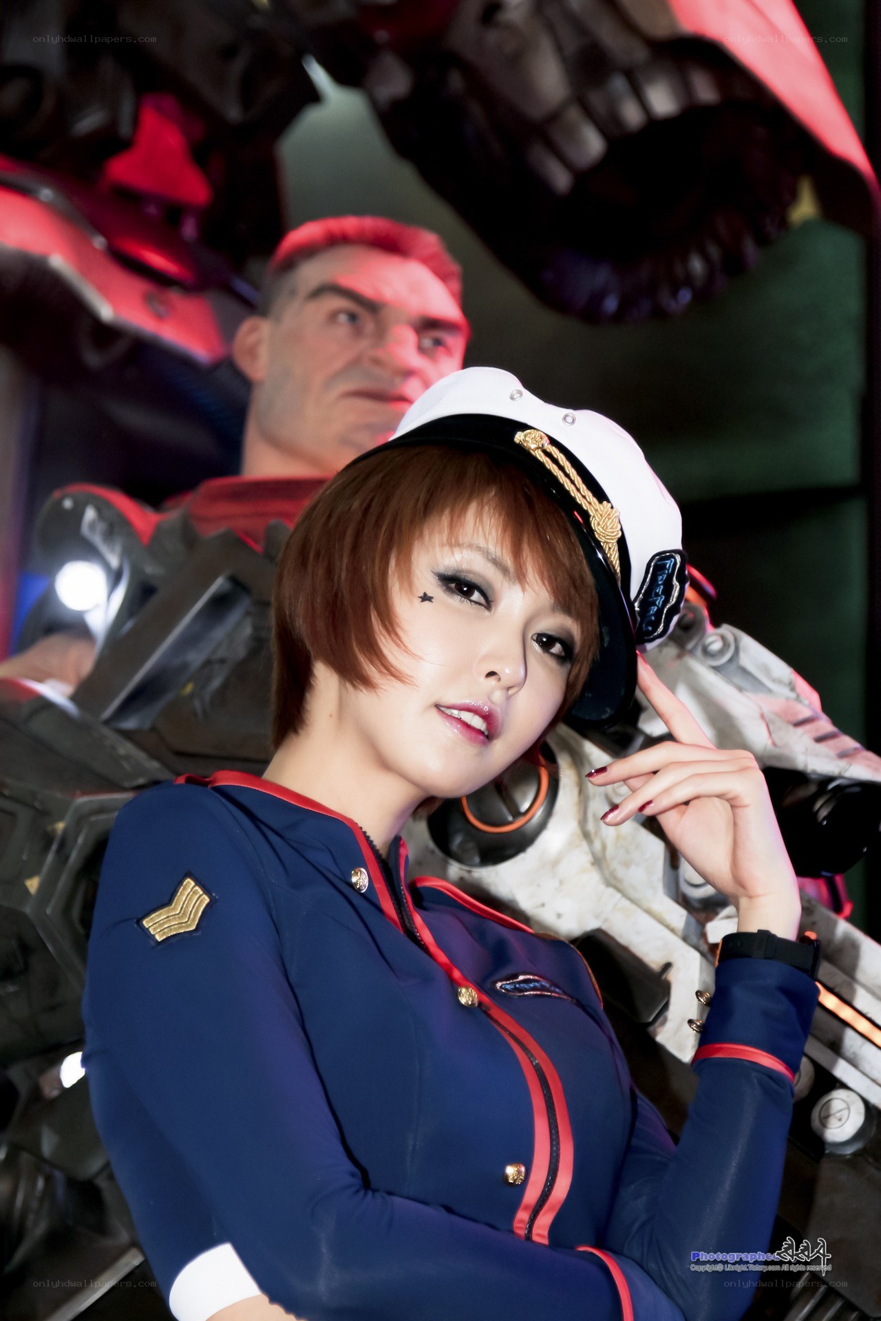 cosplayer in military uniform