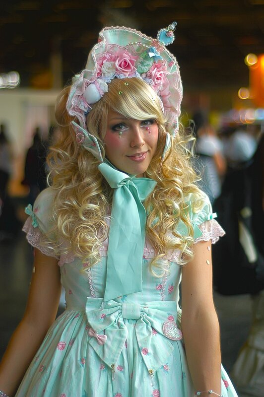 cosplayer in pastel dress