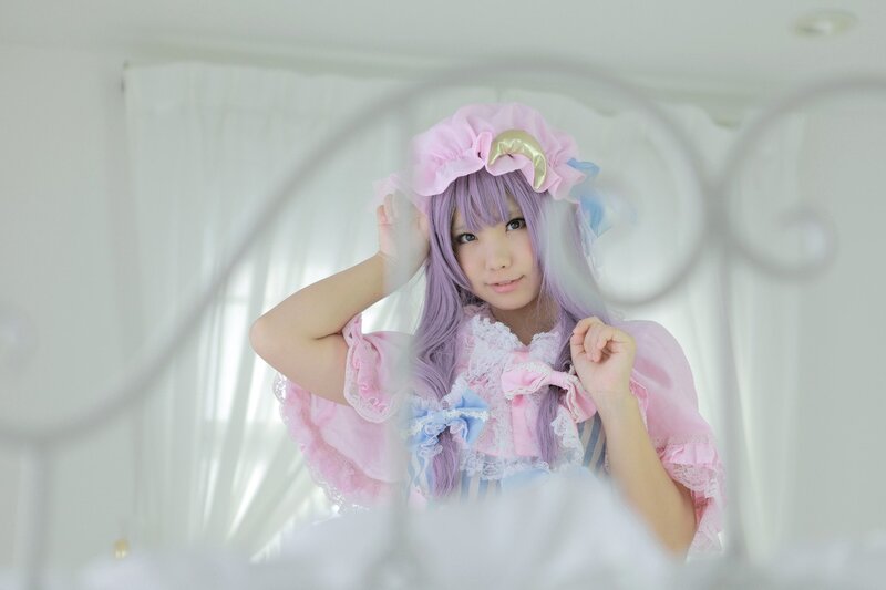 cosplayer in pink dress