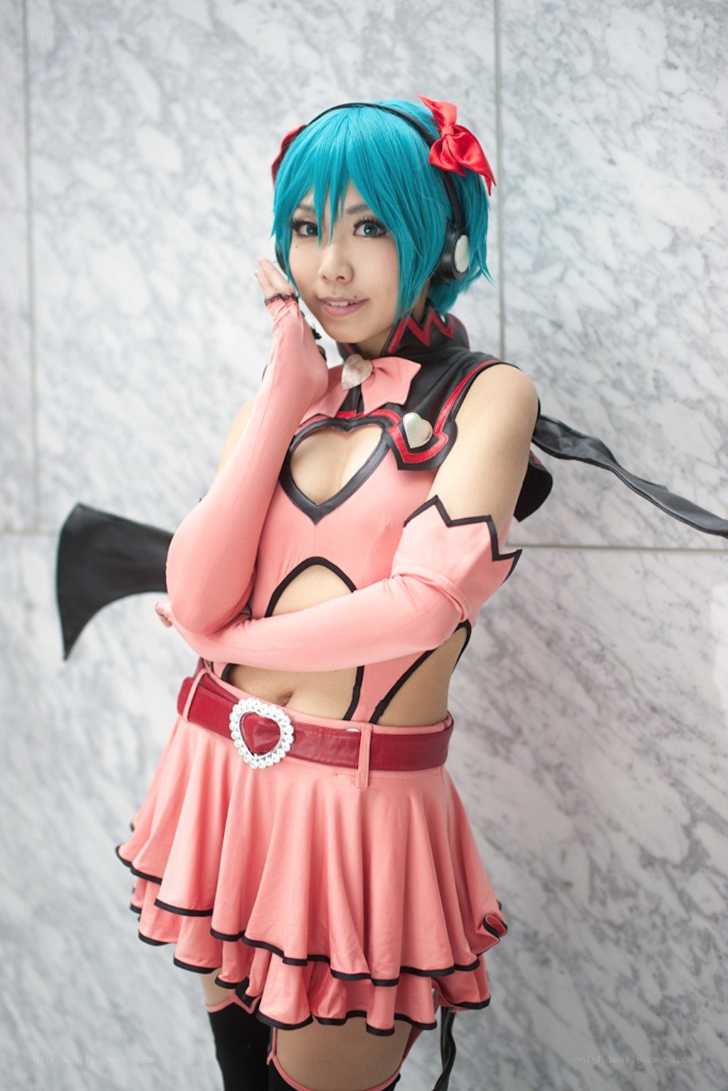 cosplayer in pink outfit