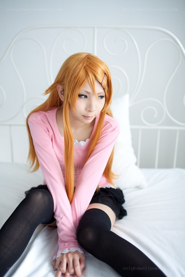cosplayer in pink shirt