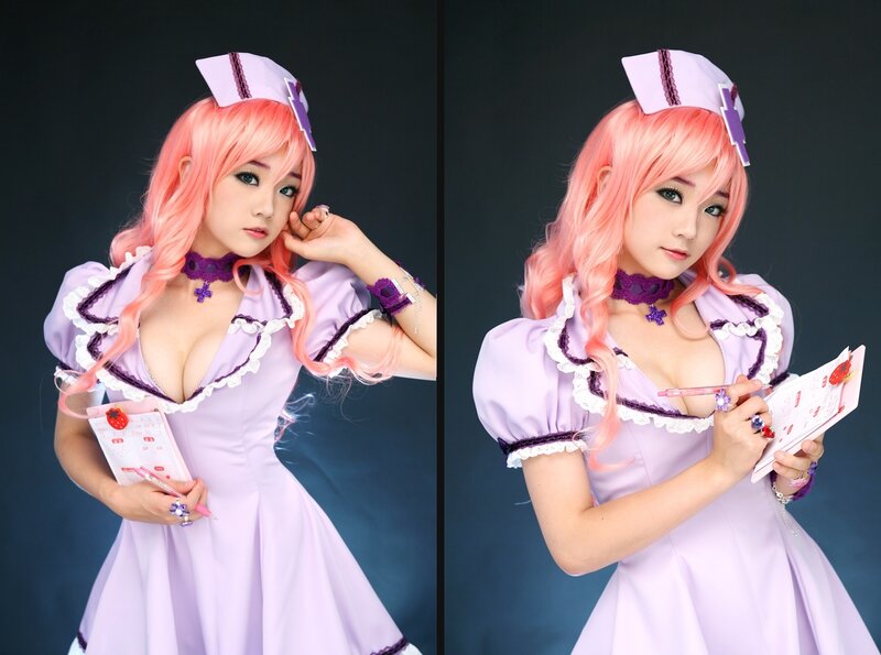 cosplayer in purple dress