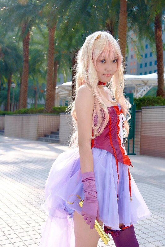cosplayer in purple dress