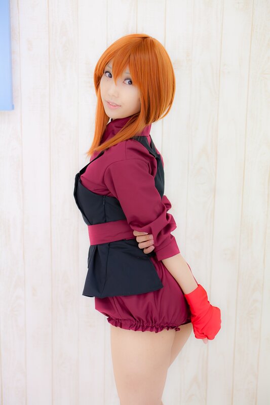 cosplayer in red and black outfit