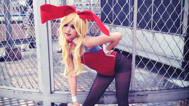 cosplayer in red and black outfit