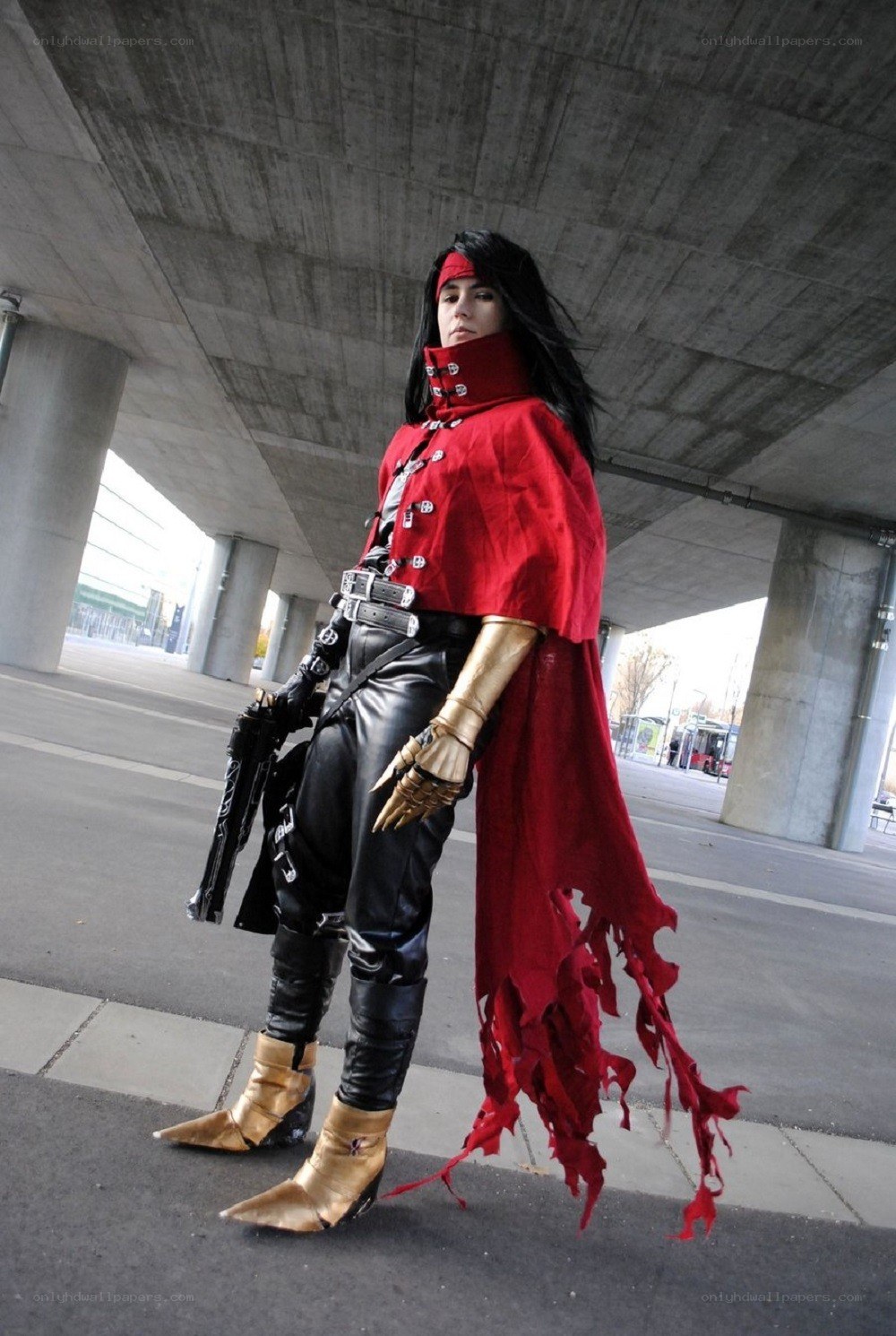 cosplayer in red cloak