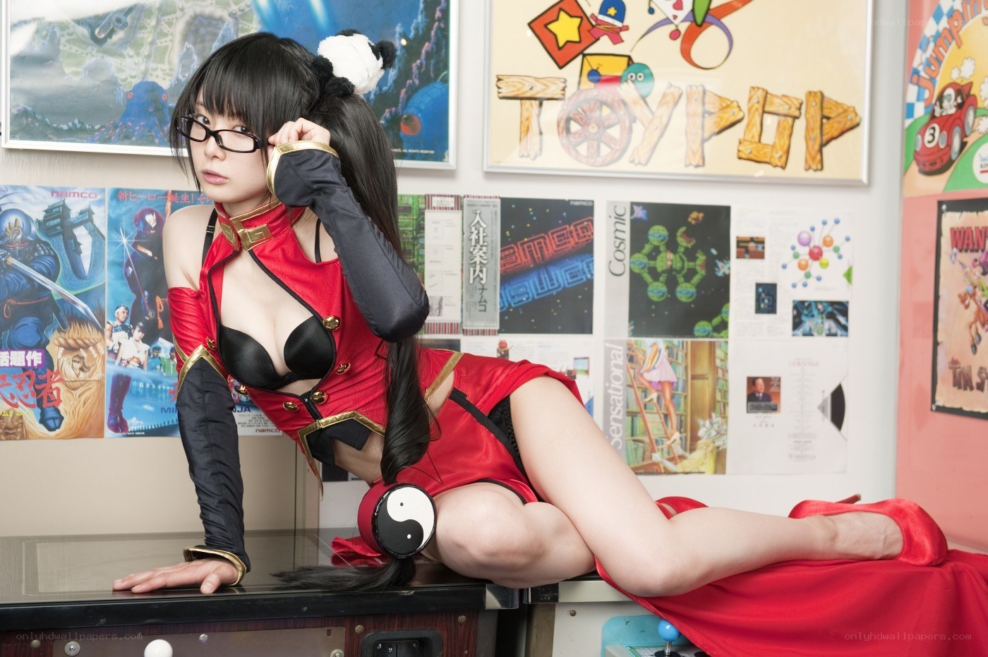 cosplayer in red costume