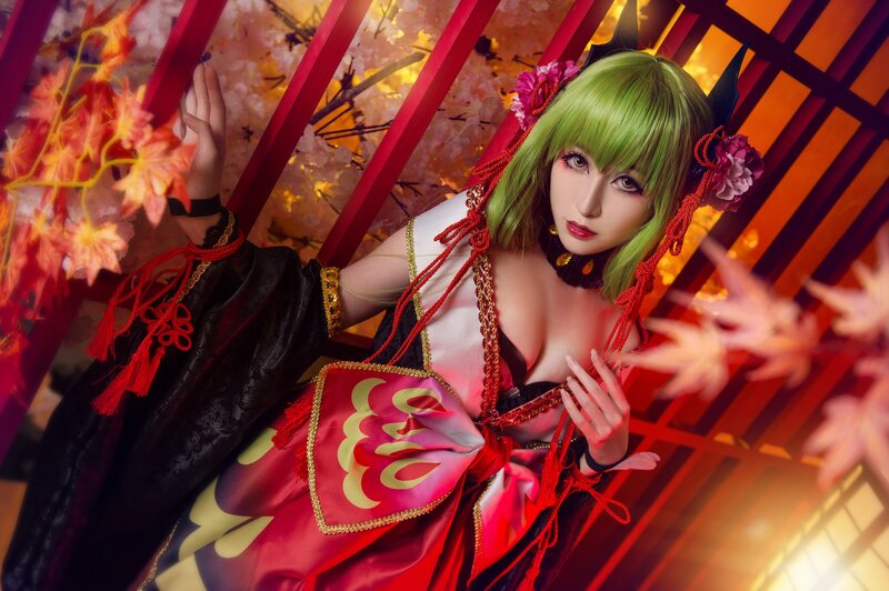 Cosplayer in Red Costume — Dramatic, Autumn