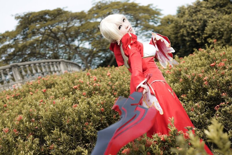 cosplayer in red dress