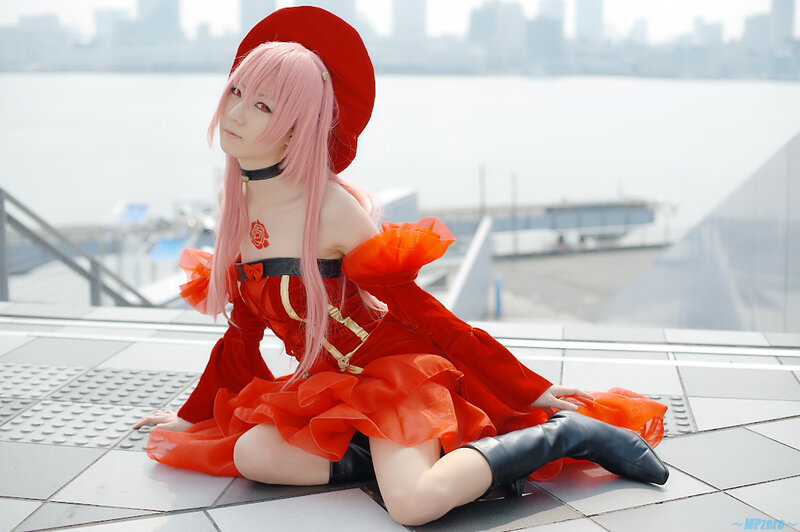 cosplayer in red dress