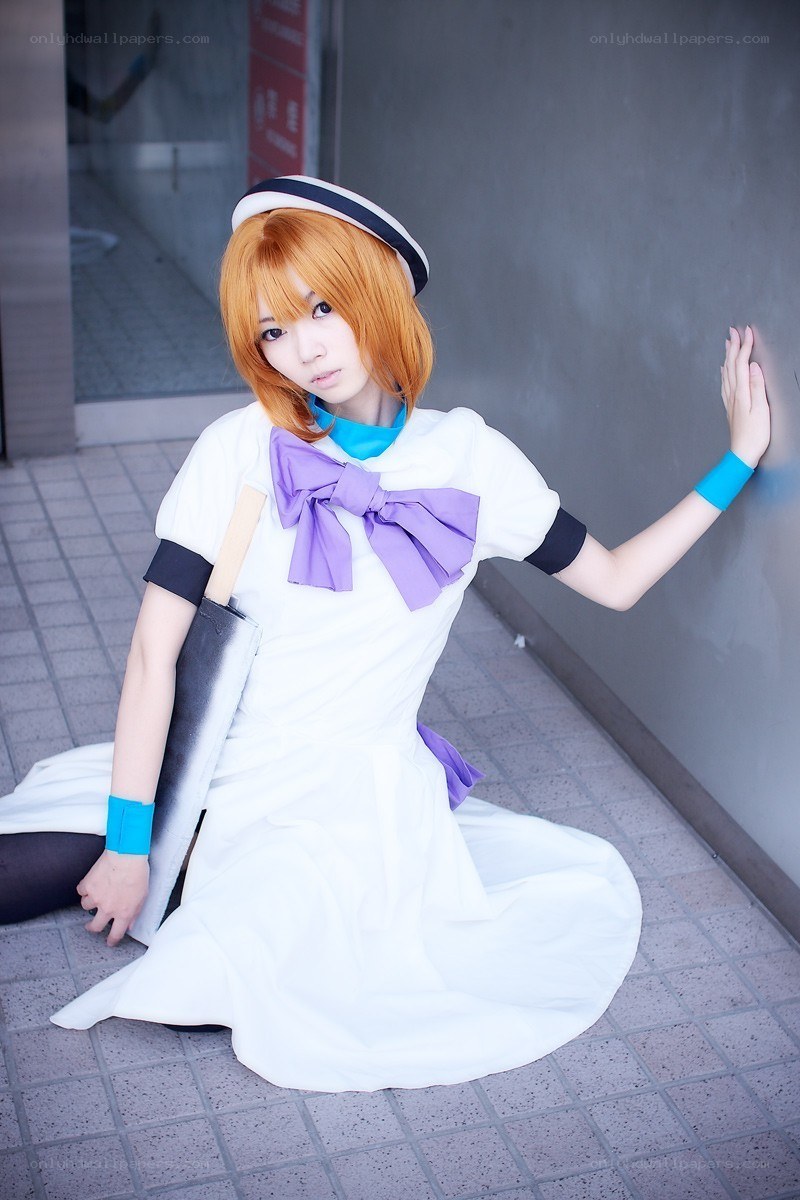 cosplayer in sailor outfit