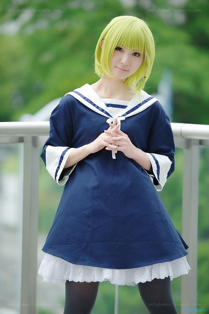 cosplayer in sailor outfit