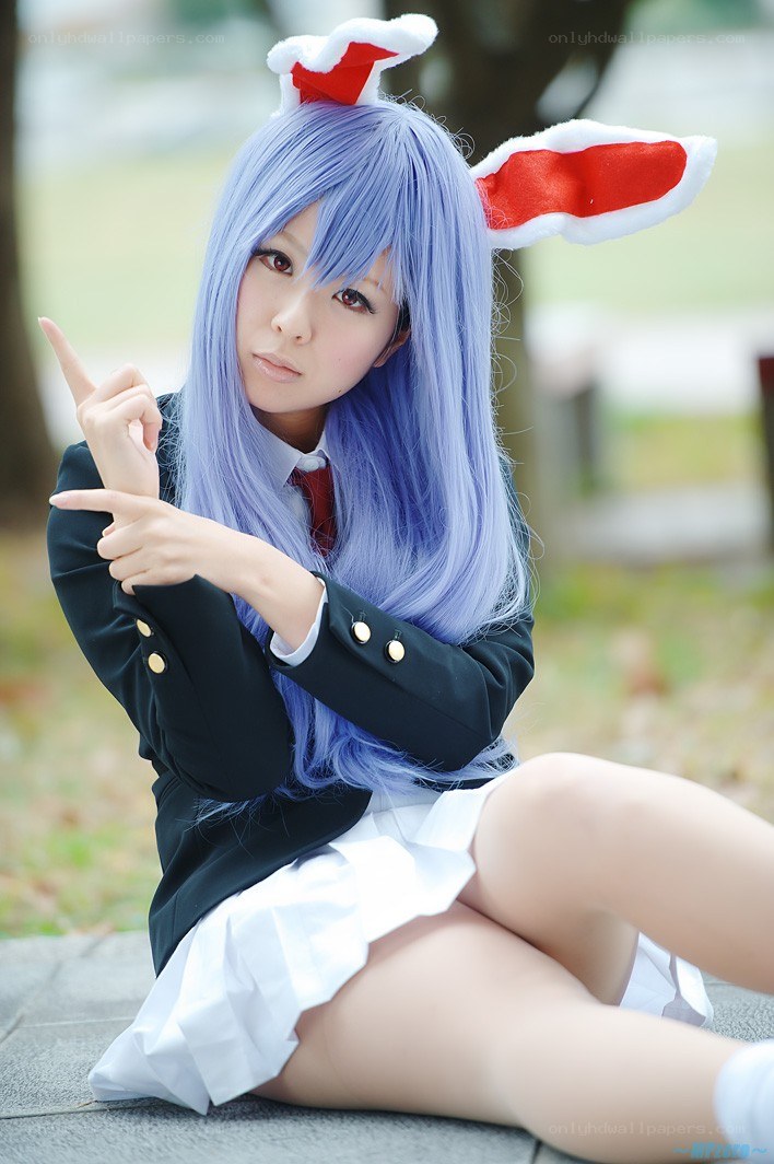 cosplayer in school uniform