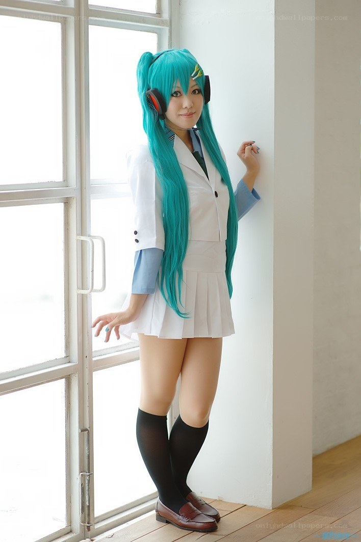 cosplayer in school uniform