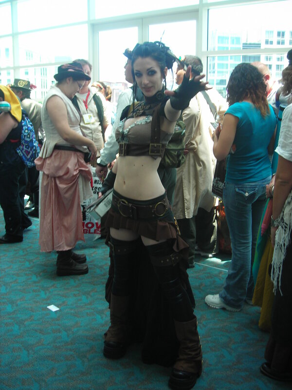 Cosplayer in steampunk outfit