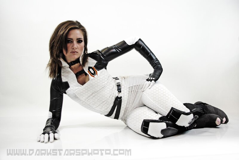 cosplayer in white and black suit