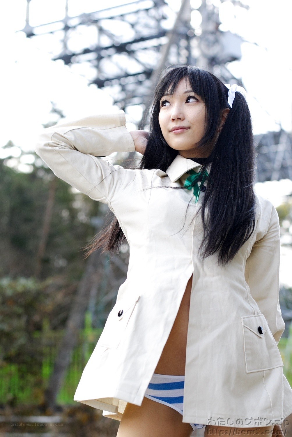 cosplayer in white coat