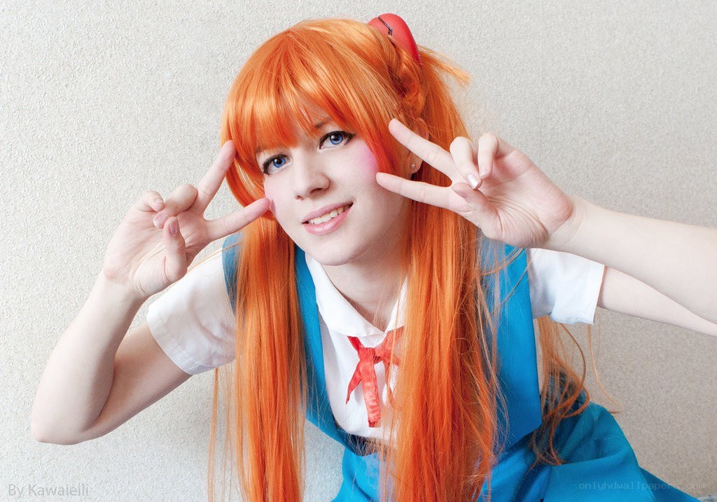 cosplayer making peace signs