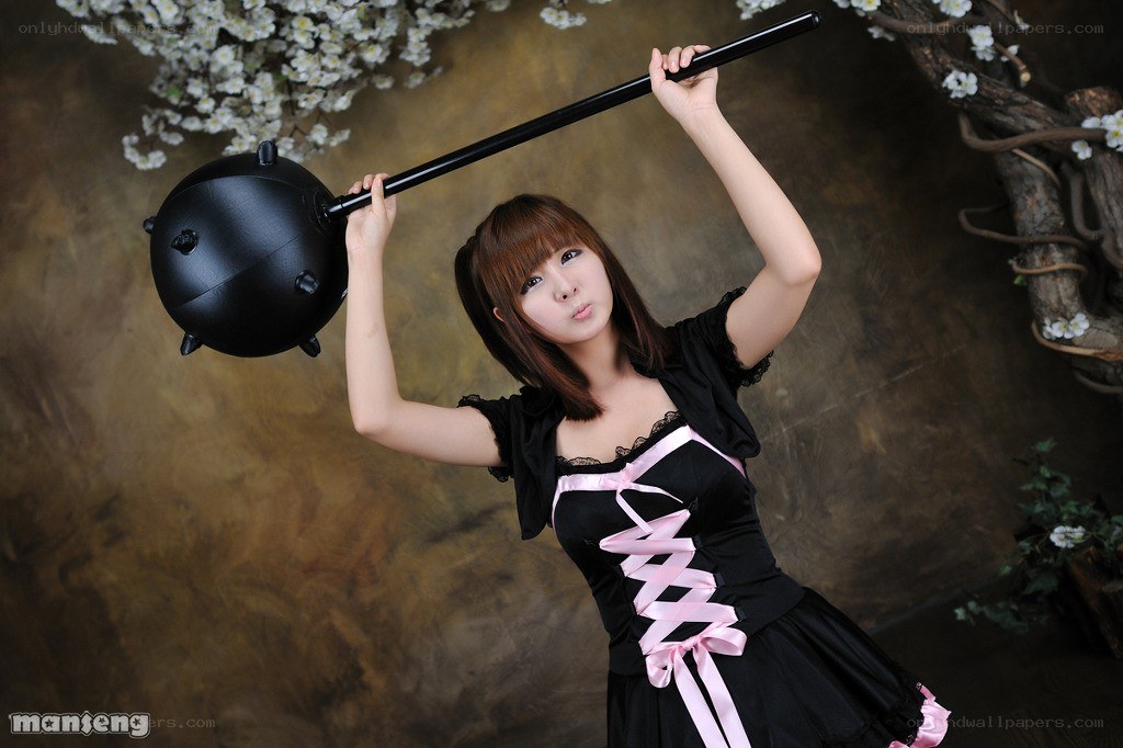 cosplayer with a black mace