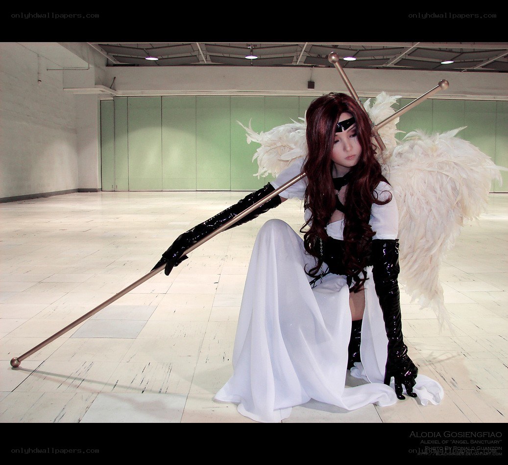 cosplayer with angel wings