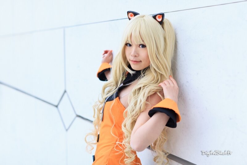 Cosplayer with Blonde Hair — Calm