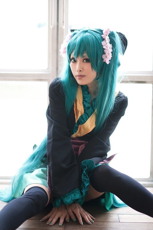 Cosplayer with Blue Hair — Calm, Afternoon, Photograph, Wig