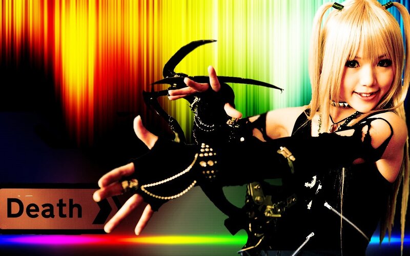 cosplayer with clawed gloves