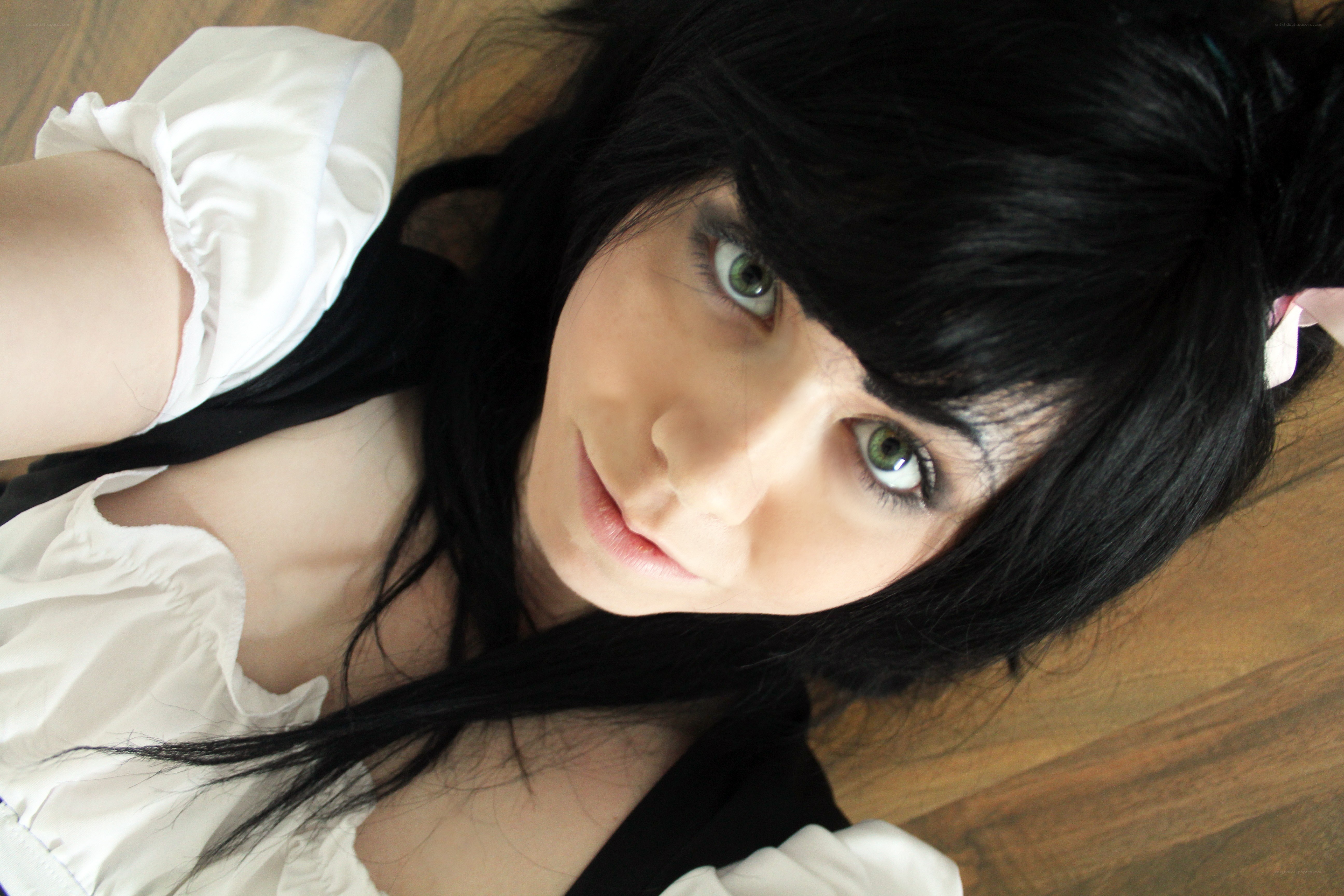 cosplayer with green eyes