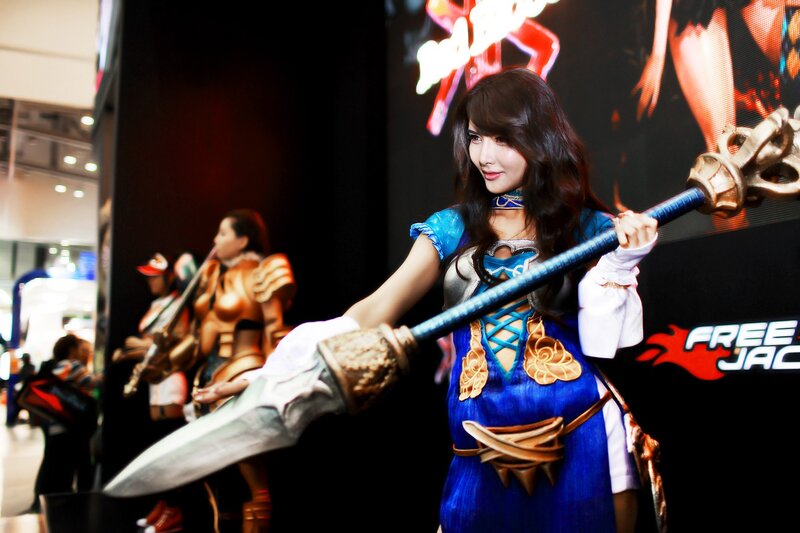 Cosplayer with large weapon