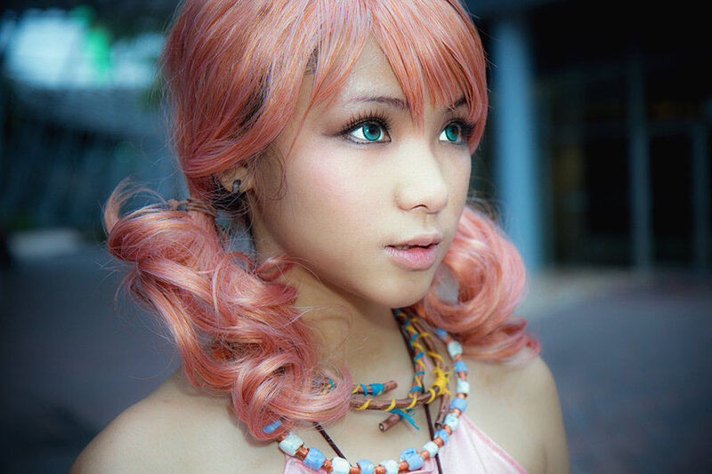 cosplayer with pink hair