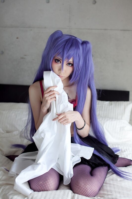 cosplayer with purple hair