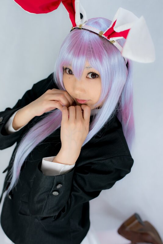 cosplayer with purple hair