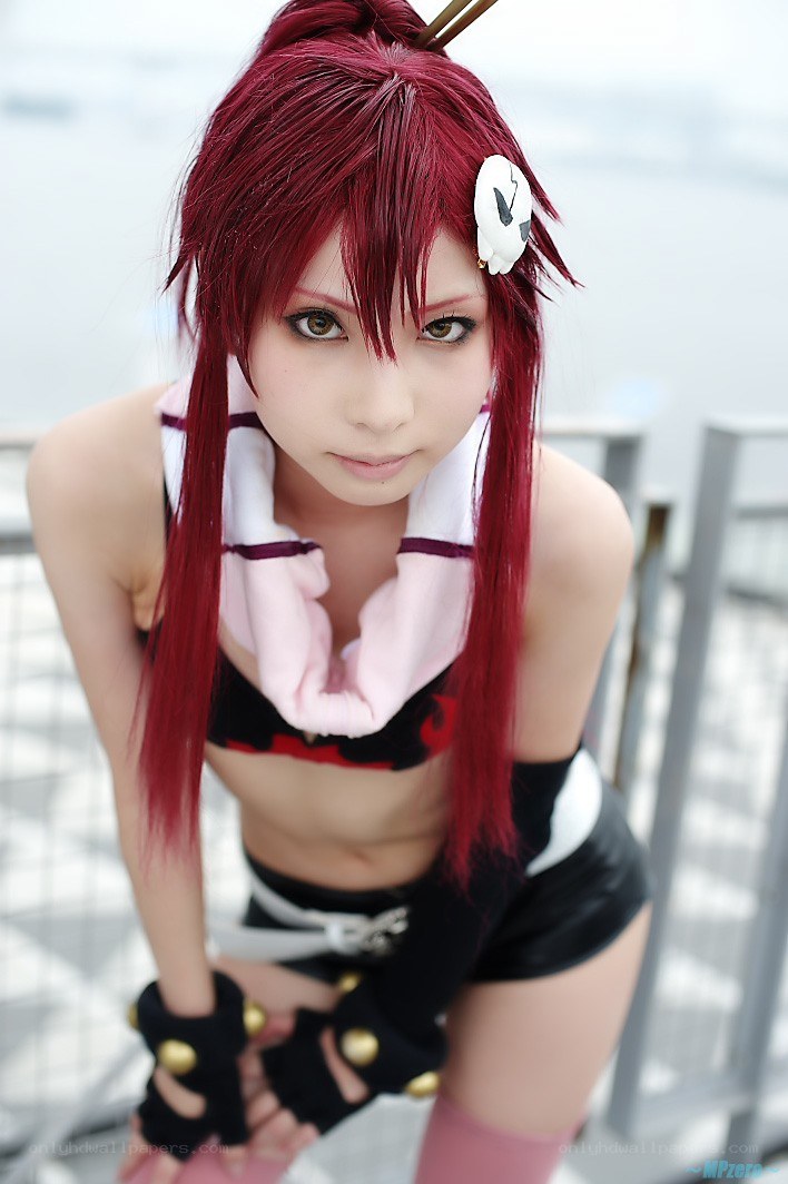 cosplayer with red hair