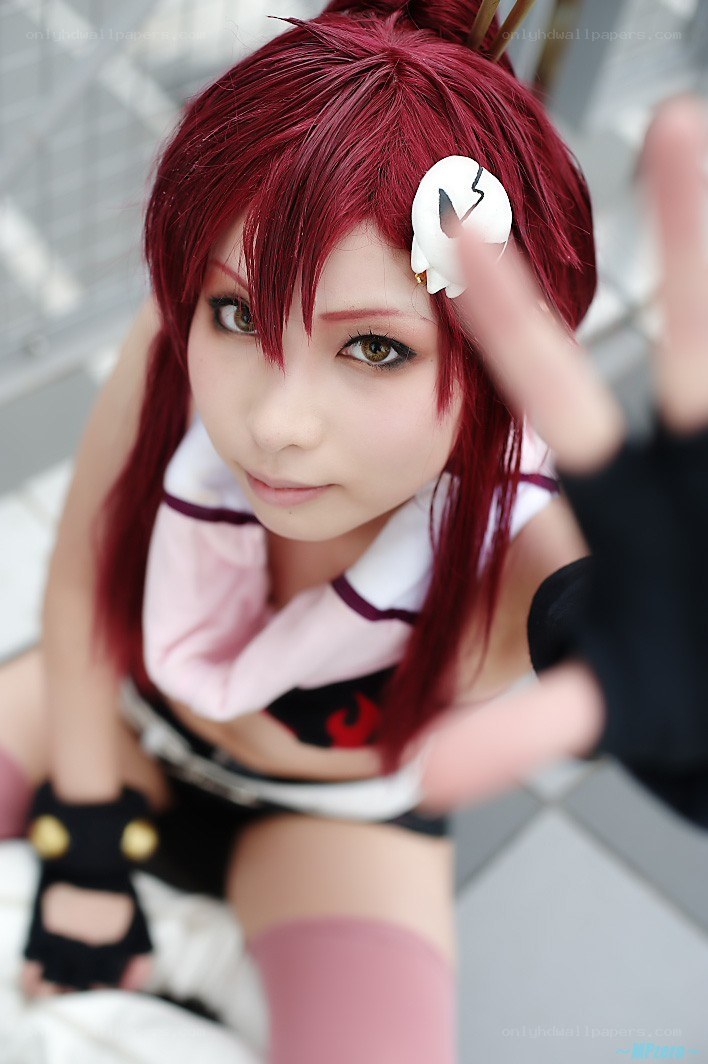 cosplayer with red hair