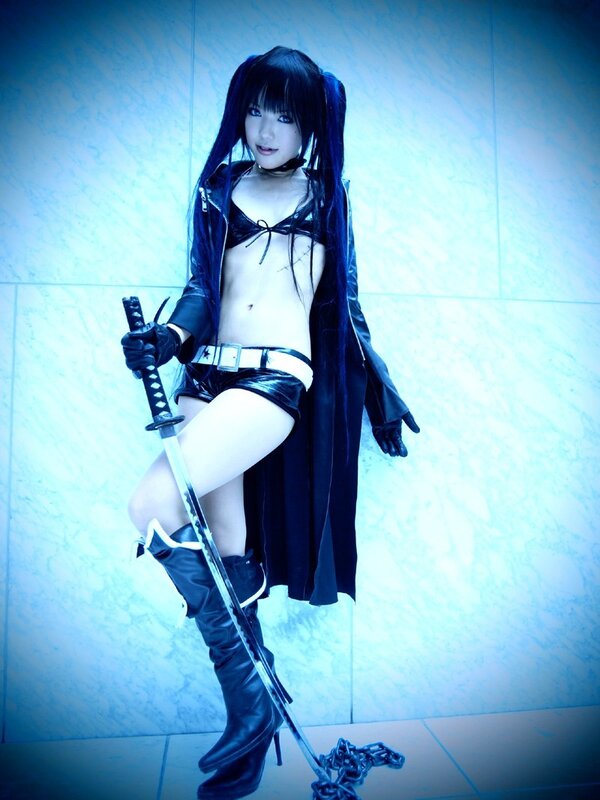 cosplayer with sword and chain