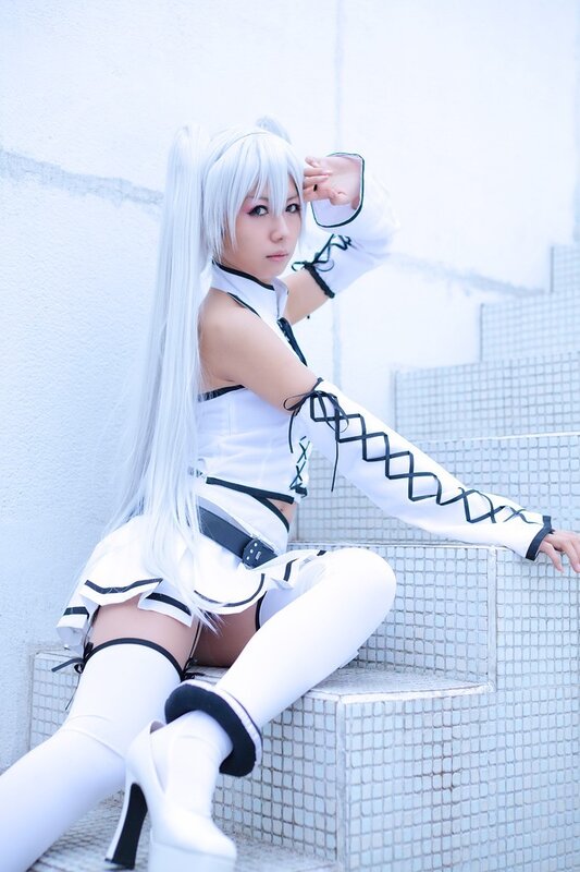 Cosplayer with White Hair — Calm, Photograph, Long White Hair