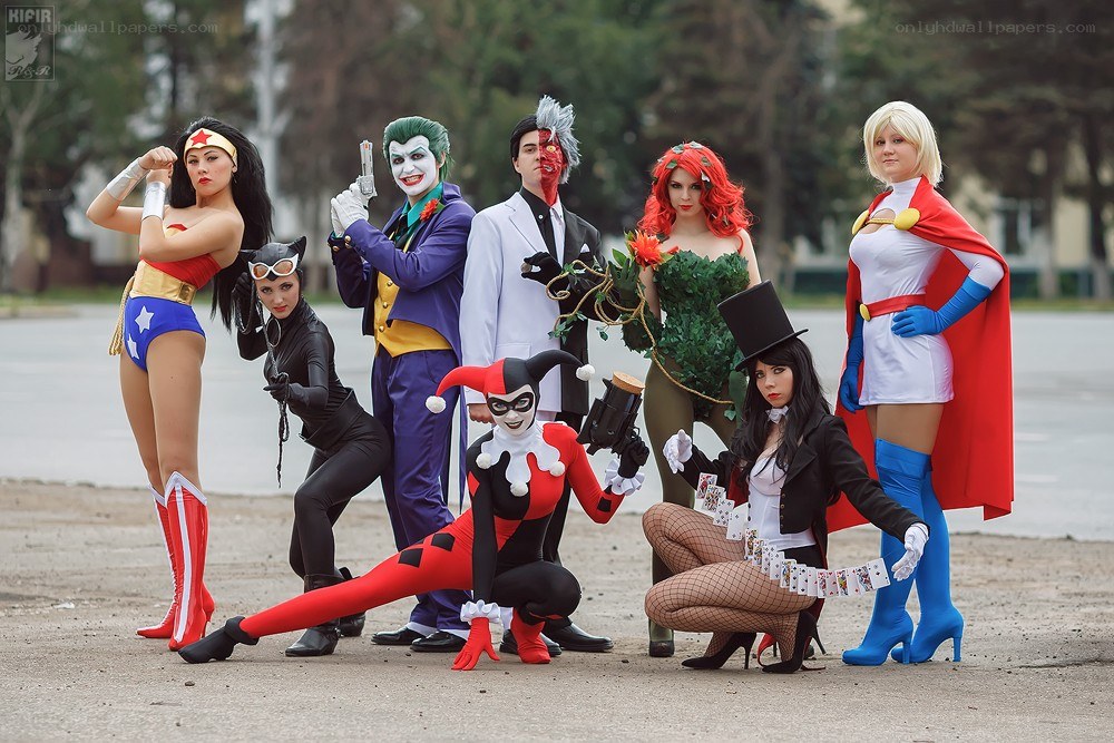 Cosplayers as DC villains