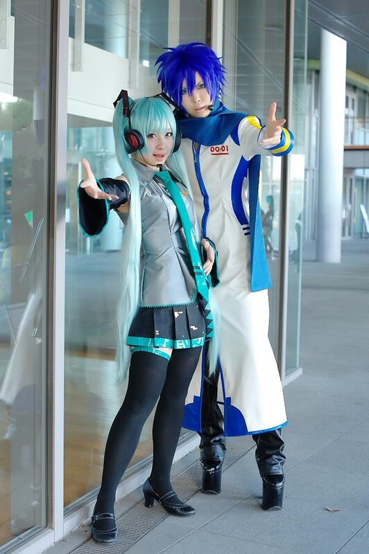cosplayers posing together