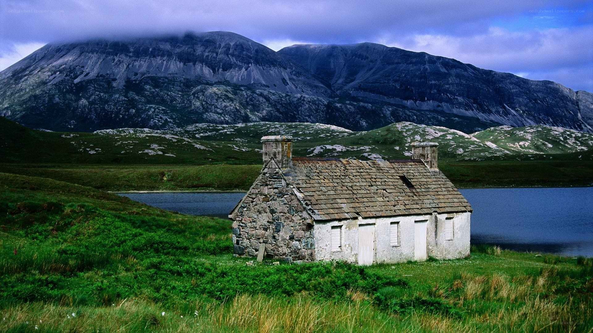 Cottage by a Scottish loch