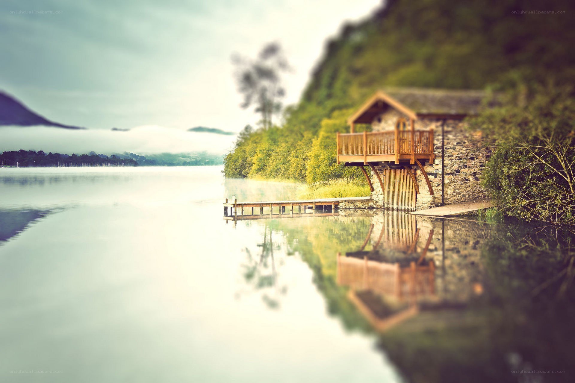 Cottage by the lake