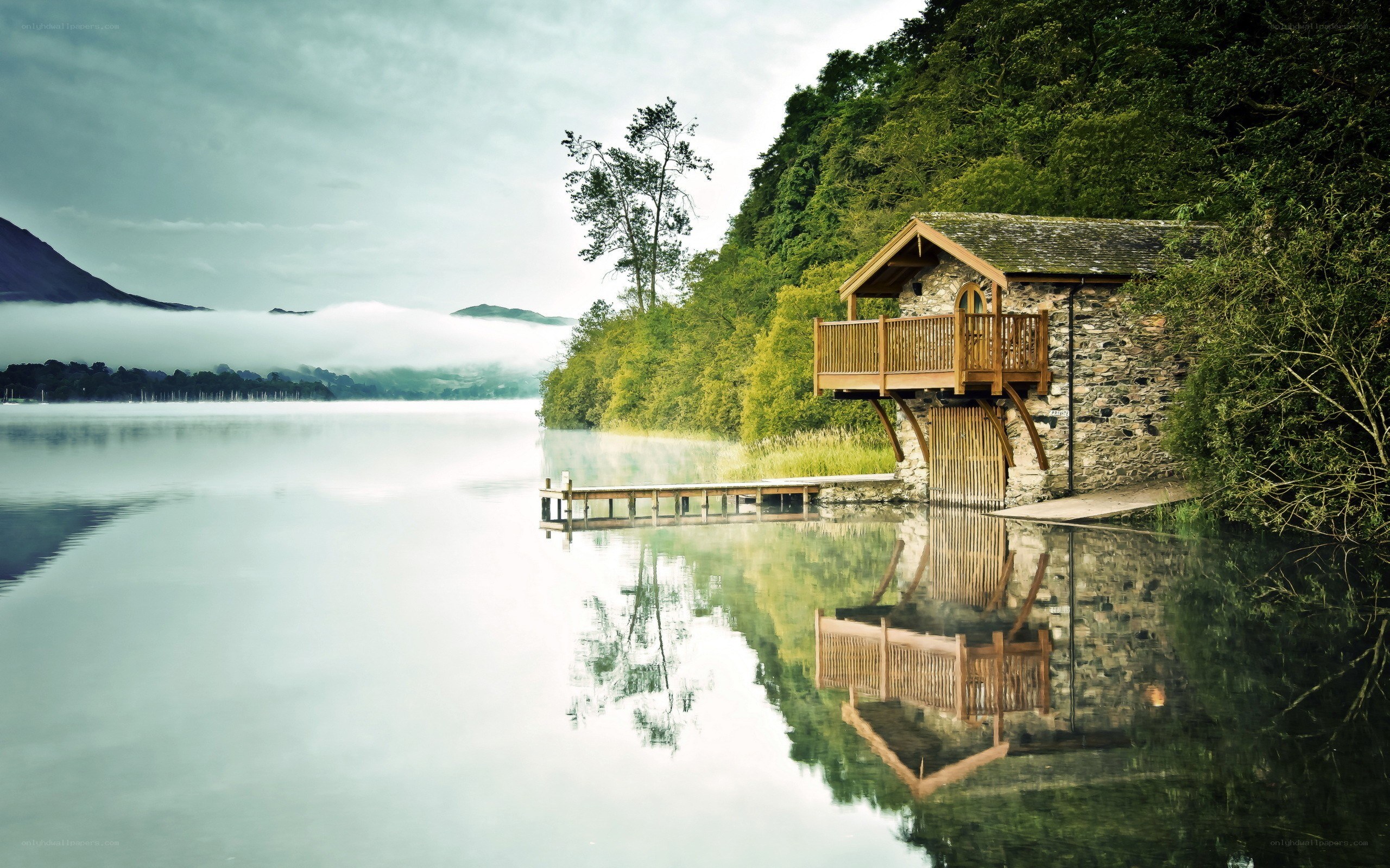 Cottage by the lake
