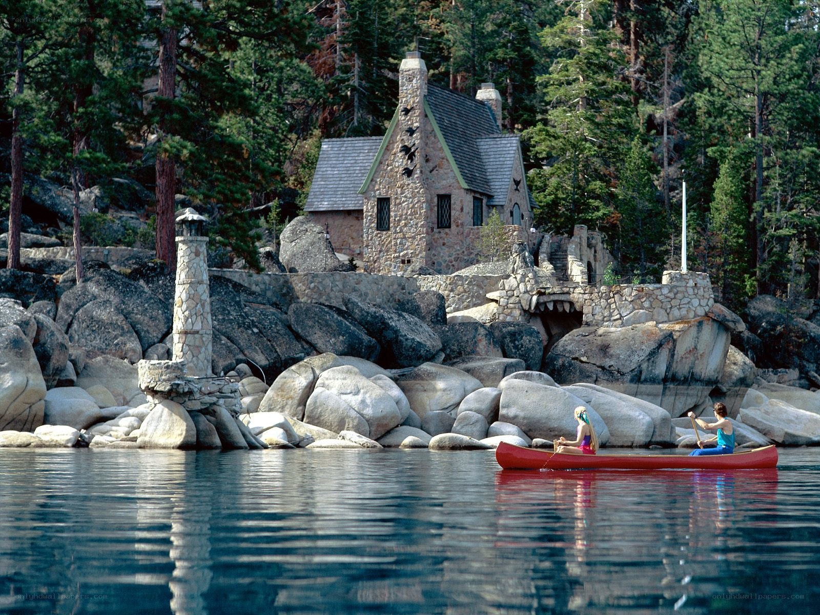 Cottage by the lake