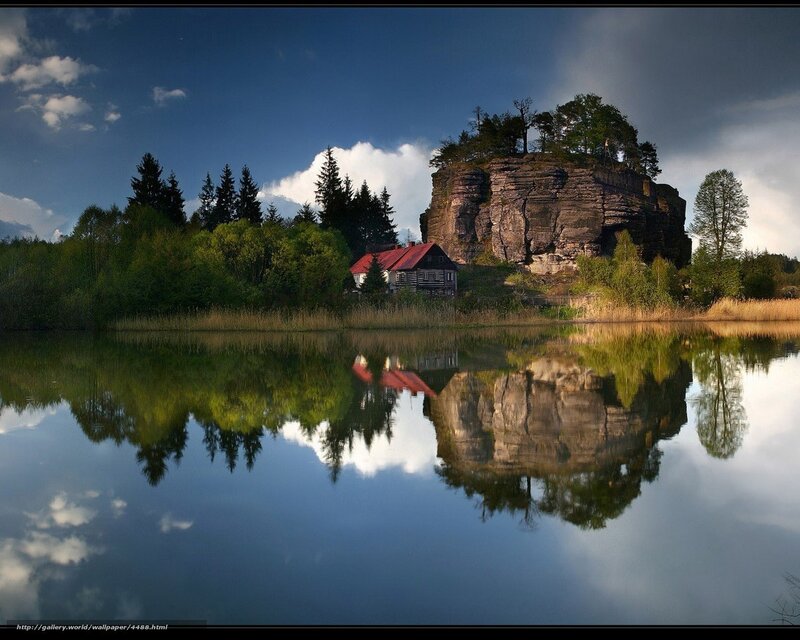 Cottage by the lake