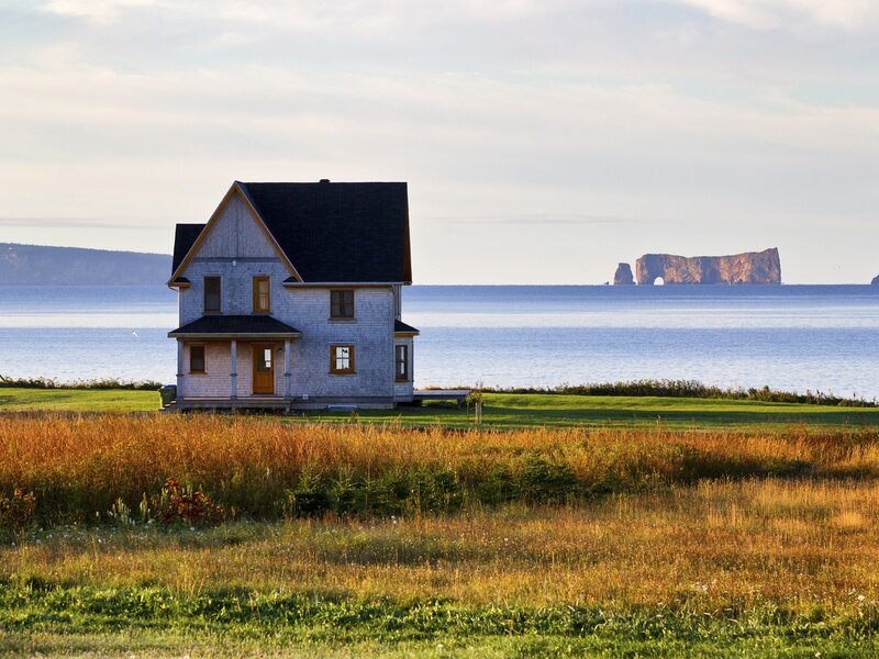 Cottage by the sea with Rocher Percé