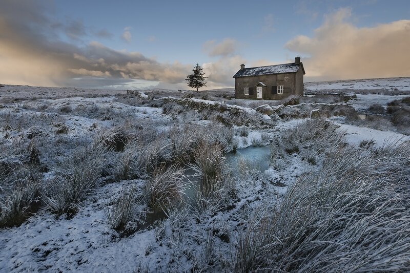 Cottage in Snowy Landscape — White, Serene, Winter
