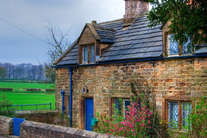 Cottage in the English countryside