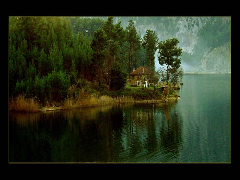 Cottage on Lakeshore