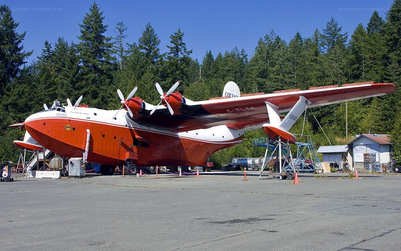 Coulson Flying Boat on Display